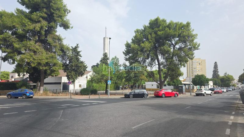 Foto 05e17f8a-eb76-451f-b38b-56c063195467. Casa  en Juan XXIII - Rochelambert Sevilla