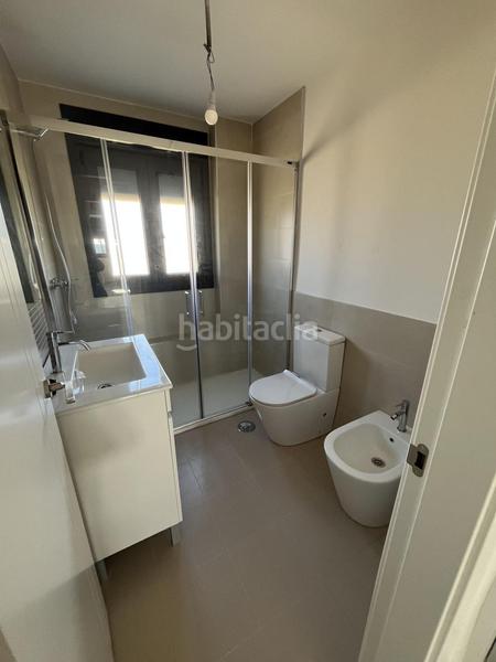 Foto 098f1c23-a918-4045-a293-11bf3fde19d4. Casa  en venta en pueblo, 4 dormitorios. en Salteras