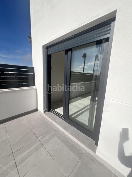 Foto d173c67b-a2cd-475e-ad7e-3a85c8f5257d. Casa  en venta en pueblo, 4 dormitorios. en Salteras