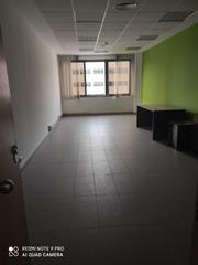 Alquiler Oficina  Doctor gonzalez caraballo. Oficina en alquiler en sevilla este  avenida de las ciencias.