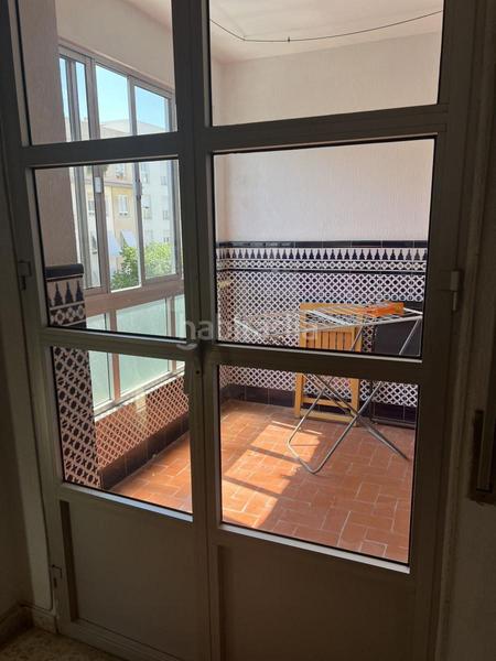 Foto fbd9f2bb-0ef5-4be2-b42b-278d8cad22ec. Lloguer pis a La Calzada - La Florida Sevilla