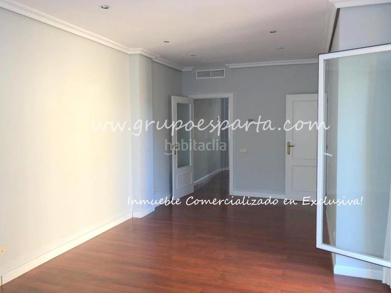 Foto 3974338c-78a2-414a-b7fc-ab047e3d4502. Location appartement avec chauffage parking piscine dans Tomares