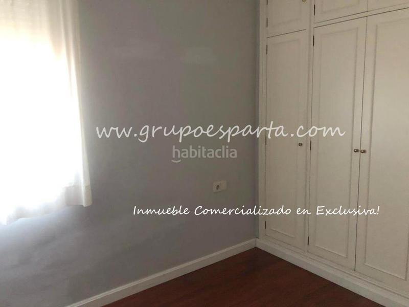 Foto c33caff2-bf9a-4a6e-a941-2b4c13ec4d38. Location appartement avec chauffage parking piscine dans Tomares