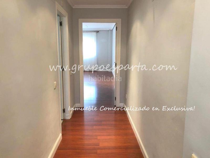 Foto cebc719f-cf7b-43c1-9d39-5179f1609c86. Location appartement avec chauffage parking piscine dans Tomares