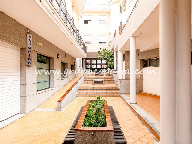 Foto 4f1b763a-bf90-4d0a-b88f-70e5bcac95ae. Locale commerciale in Sanlúcar la Mayor