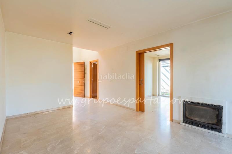 Foto 1c843f57-a3b0-49bb-9701-5318ef1e4054. Casa aparellada a calle moscatel 13 a Loreto Espartinas