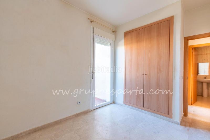 Foto 5ec57c27-5eb2-4ef7-be82-5f82b86d7d2d. Casa aparellada a calle moscatel 13 a Loreto Espartinas