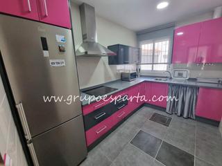 Appartement en Calle lora 20a. Piso de 2 dormitorios centro de localidad.