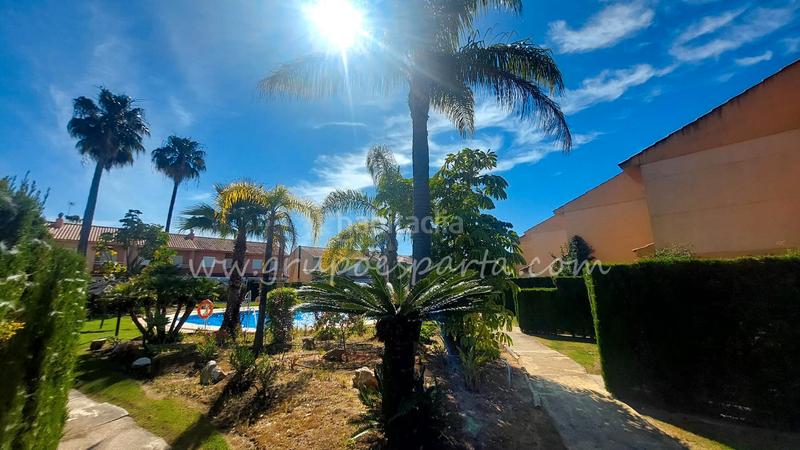 Foto 13272710-004c-463d-b598-f7567c53c1aa. Reihenhaus in paseo flecha de nueva umbría 10 in Islantilla golf Islantilla