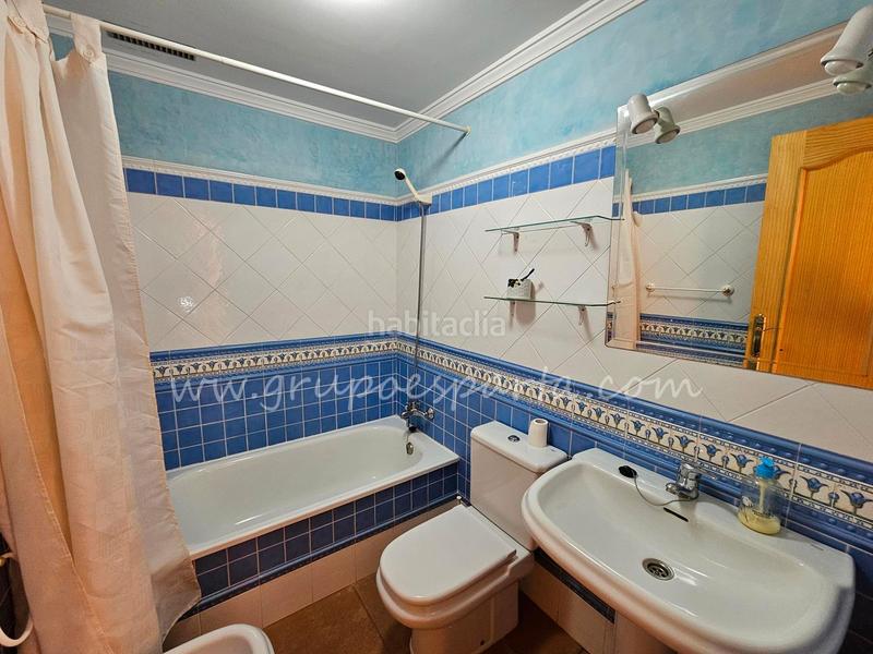 Foto 415e0e91-6c85-439b-815d-a599f1a3e879. Reihenhaus in paseo flecha de nueva umbría 10 in Islantilla golf Islantilla