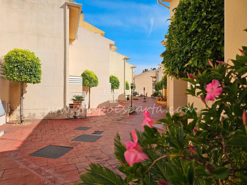 Foto 8183d5b6-1f48-490c-aa2d-dc01772d45d6. Reihenhaus in paseo flecha de nueva umbría 10 in Islantilla golf Islantilla