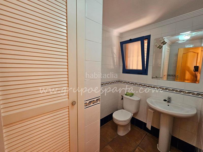 Foto a05fb332-dc86-420f-a2ff-47124f5a8dc7. Reihenhaus in paseo flecha de nueva umbría 10 in Islantilla golf Islantilla