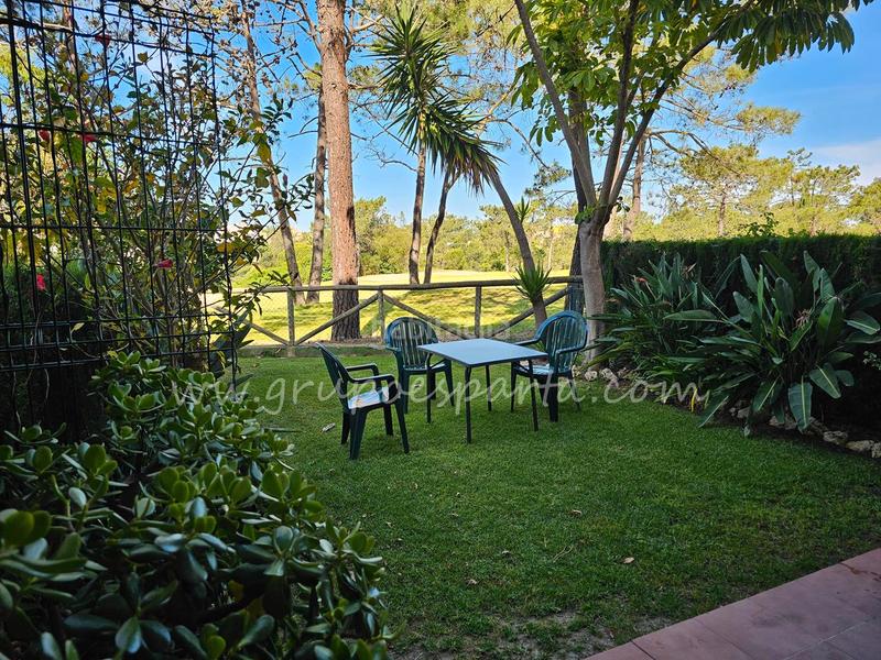 Foto b228f8ea-dd21-486c-9548-c3a35542442b. Reihenhaus in paseo flecha de nueva umbría 10 in Islantilla golf Islantilla