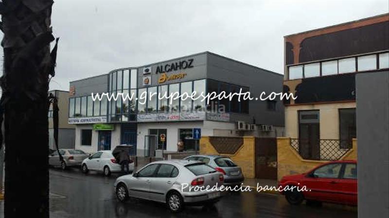 Foto 37b64bcd-08a0-4051-bea8-559601bbe886. Local comercial en carretera almensilla 2 local en polígono el pibo en Bollullos de la Mitación