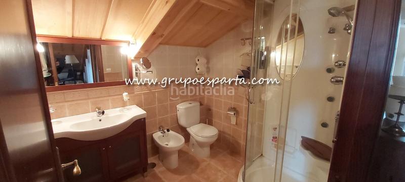 Foto a6d10aa5-8093-4445-89af-b9d4b3f2bbfa. Lloguer xalet amb aparcament piscina a Loreto Espartinas