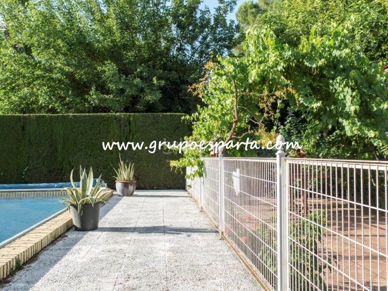 Foto bda63809-8131-415a-ac48-1804225231a1. Lloguer xalet amb aparcament piscina a Loreto Espartinas