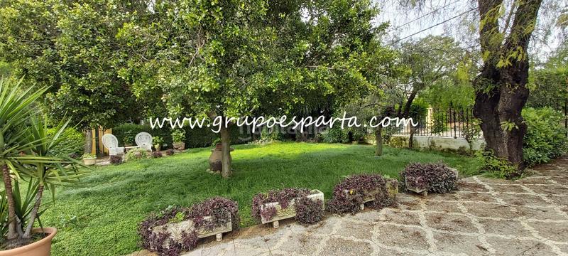 Foto e26a03c2-604b-4656-aa4c-f0cd529a809f. Lloguer xalet amb aparcament piscina a Loreto Espartinas