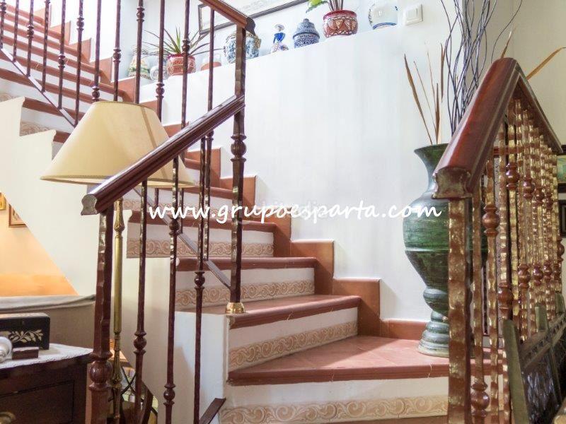 Foto 0e1e46d6-f8a0-4017-9dc1-ce869ab78b39. Location chalet avec parking piscine dans Loreto Espartinas