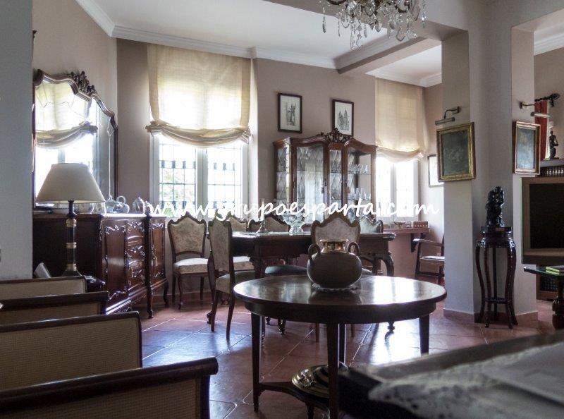 Foto 7b09ab9a-d137-4885-8b87-c9e93be92ea4. Location chalet avec parking piscine dans Loreto Espartinas