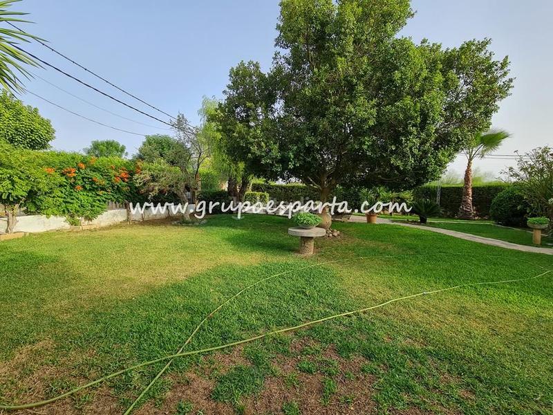 Foto 911648f4-99b5-4790-8876-7a0080db511d. Location chalet avec parking piscine dans Loreto Espartinas