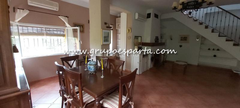 Foto e19f35ed-aaa4-4038-98aa-aa2709e36f3f. Location chalet avec parking piscine dans Loreto Espartinas