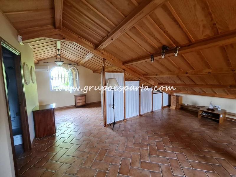 Foto 150206c7-4246-4e6c-8698-0395c190f3a5. Miete chalet mit parking pool in Loreto Espartinas