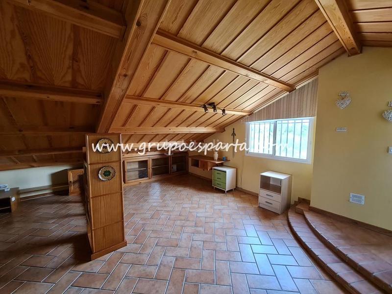 Foto 34322c48-4a36-4d22-a06f-9d5581199c4e. Miete chalet mit parking pool in Loreto Espartinas