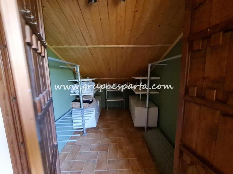 Foto f8bf8e88-567d-4acd-b38d-93b643064760. Miete chalet mit parking pool in Loreto Espartinas