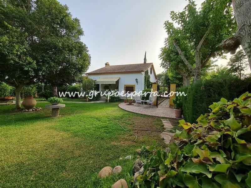 Foto fcad73ac-463d-4d61-a15b-b65f46ed1076. Miete chalet mit parking pool in Loreto Espartinas