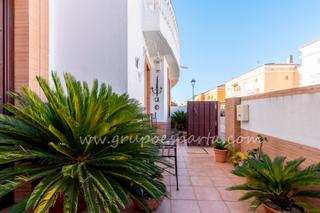 Maison jumelée  Calle manuel garcía escamilla 16. Adosada vpo en perfecto estado de conservación