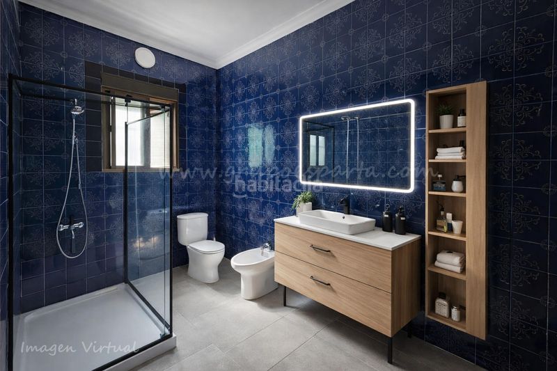 Foto 8aa73a2e-6d3e-4fcb-b057-5c5bd728a9c3. Casa adossada a lopaz 20 a Umbrete