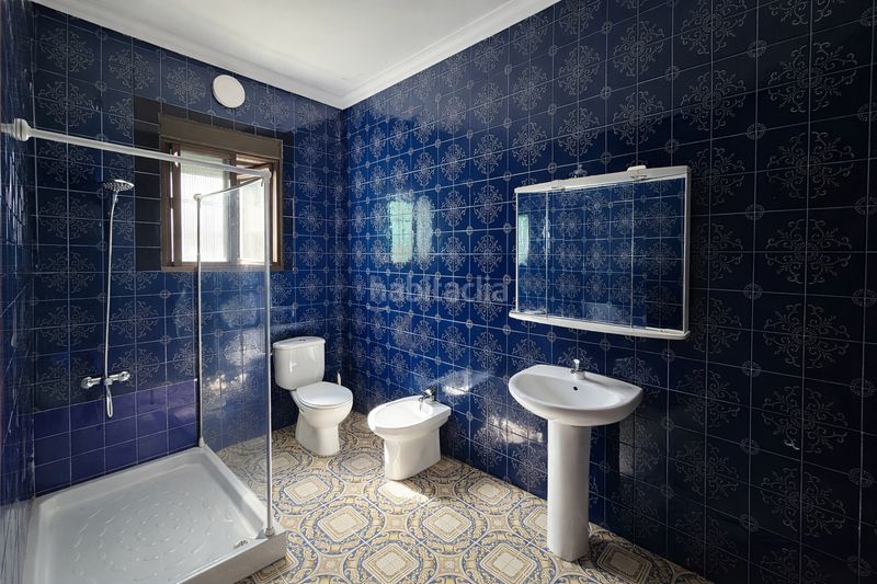 Foto 8aac4ec0-f383-490c-9e07-71728a453cdf. Casa adossada a lopaz 20 a Umbrete