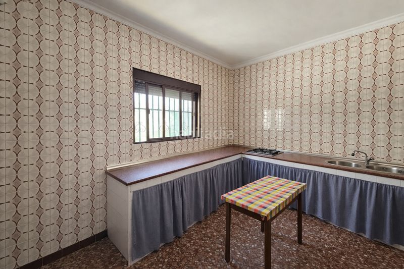 Foto ba535e68-8f93-4502-bbf2-f12adbbf3f21. Casa adossada a lopaz 20 a Umbrete