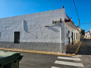 Maison jumelée à Lopaz 20. Casa de pueblo a 3 calles. pleno centro . junto a colegios.