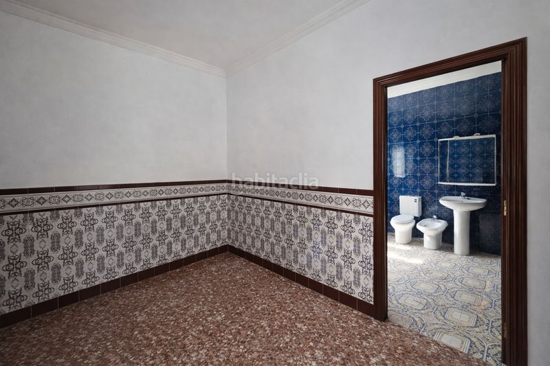 Foto edeb2f46-b76f-4ac8-8b13-776c80eee2c0. Casa adossada a lopaz 20 a Umbrete