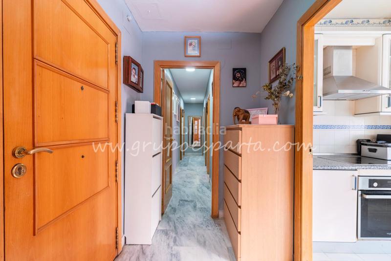 Foto 66bd0e5f-8da3-4bd5-a9a2-25e2bd60b6a3. Appartamento in calle flor de tomillo 8 in colores - entreparques Sevilla