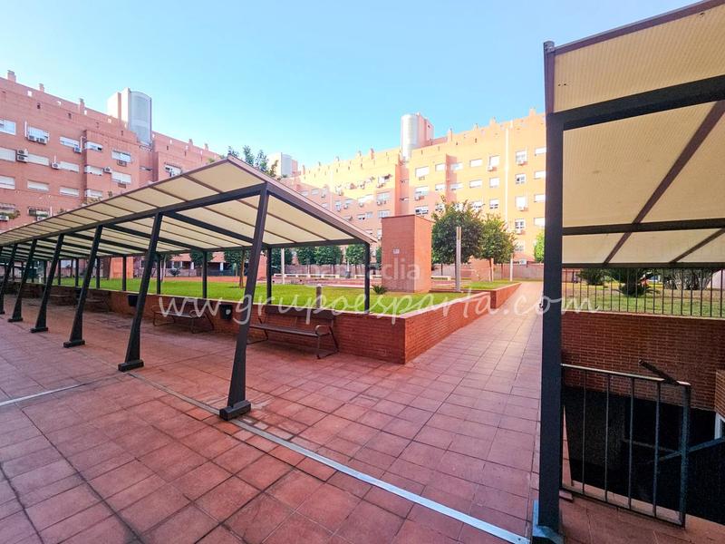 Foto 6744a060-2838-4b47-9bf5-887d17fdd74a. Appartamento in calle flor de tomillo 8 in colores - entreparques Sevilla