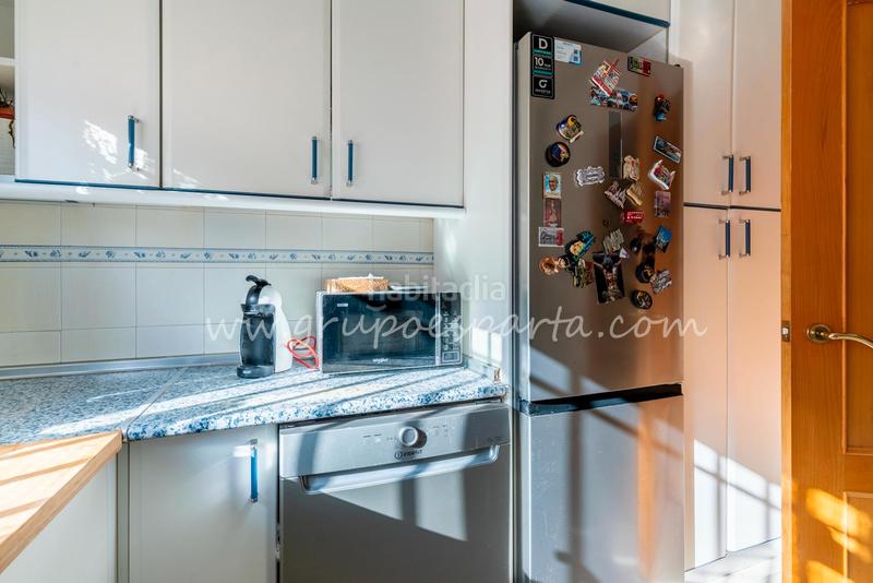 Foto cf136b0a-22d5-4002-950b-54a552441937. Appartamento in calle flor de tomillo 8 in colores - entreparques Sevilla