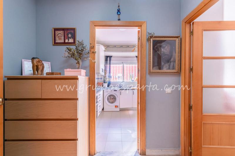 Foto e7842c2d-138f-43dd-984b-ca3c8156576a. Appartamento in calle flor de tomillo 8 in colores - entreparques Sevilla