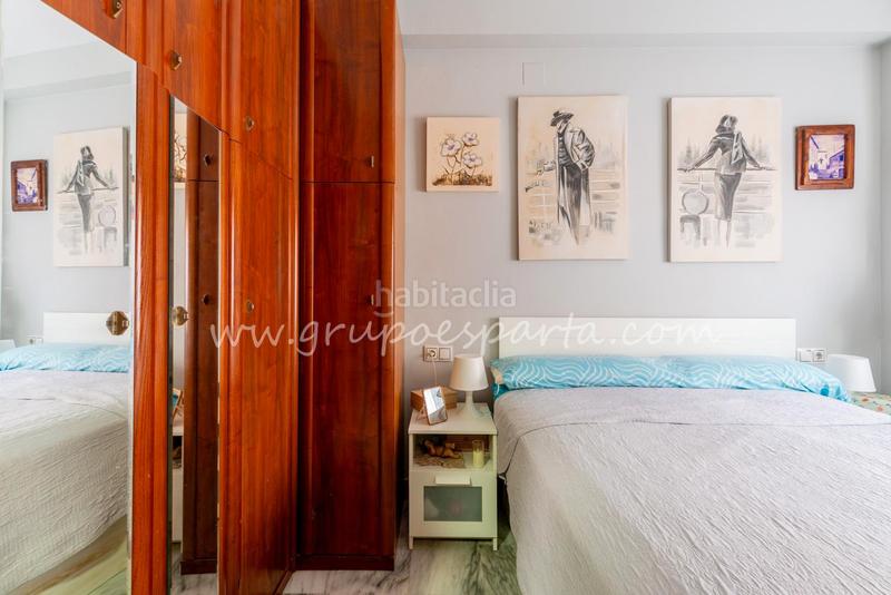 Foto f2fc451e-5a9c-48f9-9b9f-915a21a471cc. Appartamento in calle flor de tomillo 8 in colores - entreparques Sevilla