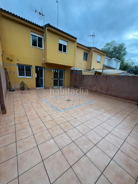 Foto 00dd6254-b65d-4de8-ad90-9136d01288bc. Casa adosada en calle arrope 16 vivienda adosada con piscina comunitaria. en Villanueva del Ariscal