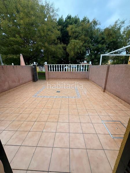 Foto 2cd3157e-a7c4-4c48-9469-1bd632737188. Casa adosada en calle arrope 16 vivienda adosada con piscina comunitaria. en Villanueva del Ariscal