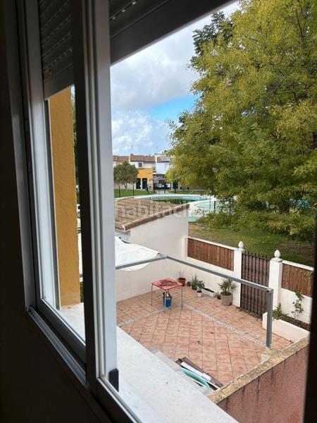 Foto 3d017413-2153-4422-907a-a3edf86e359d. Casa adosada en calle arrope 16 vivienda adosada con piscina comunitaria. en Villanueva del Ariscal