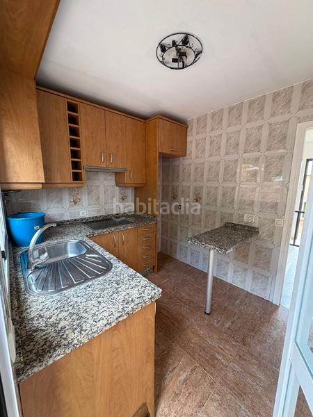 Foto fcf8be22-5482-45ec-91ce-3ad671fd905d. Casa adosada en calle arrope 16 vivienda adosada con piscina comunitaria. en Villanueva del Ariscal