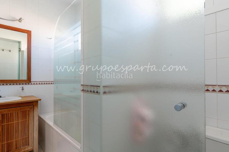 Foto 2e8dbf76-dd0b-419b-9586-c903a483ab77. Towny house with fireplace parking pool in Valencina de la Concepción