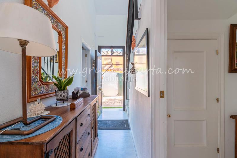 Foto 4d1cd036-a77f-4d9e-a2ea-d2080ed177d1. Towny house with fireplace parking pool in Valencina de la Concepción