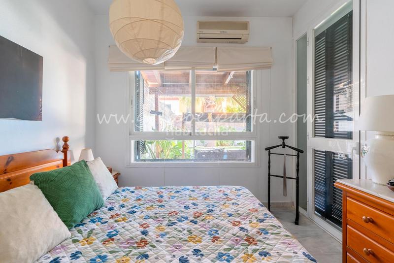 Foto 5223392d-e7a3-4b2c-9557-0d9ffefc62e3. Towny house with fireplace parking pool in Valencina de la Concepción