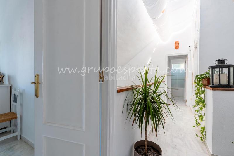 Foto 70df2247-dbbf-4690-9b35-c2d522b8e12d. Towny house with fireplace parking pool in Valencina de la Concepción