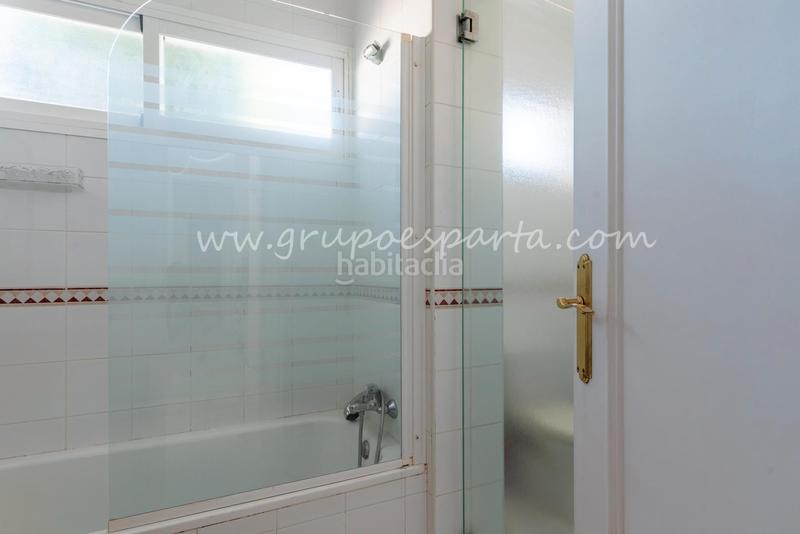 Foto 7bd1b827-148c-4560-9782-a8abc7fd07d7. Towny house with fireplace parking pool in Valencina de la Concepción