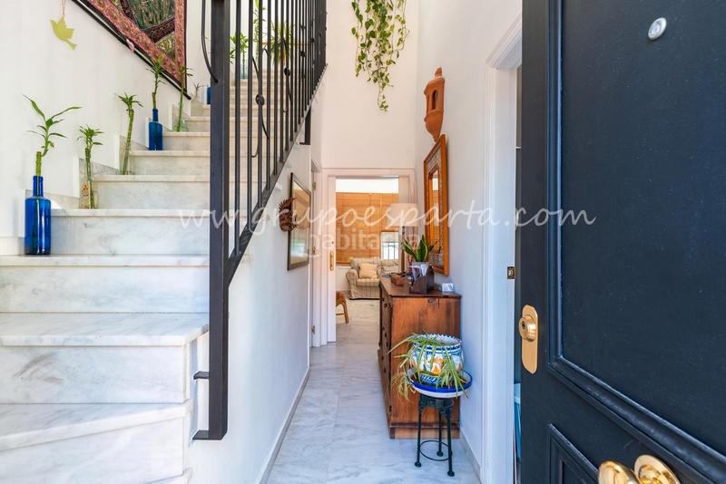 Foto c9b80459-8f32-4948-8a51-4b2ac4aa0dfa. Towny house with fireplace parking pool in Valencina de la Concepción